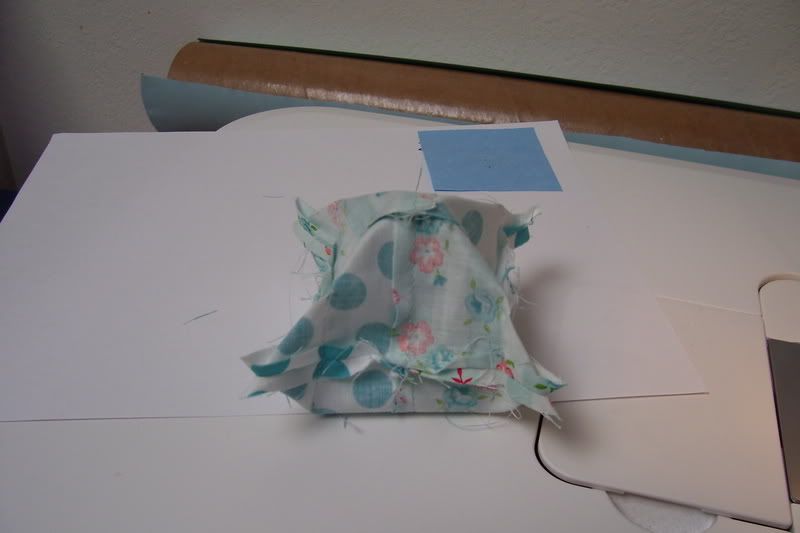 Stephanie sews how to make the cube pin cushion